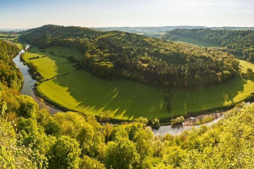The Mill Stylish Rural Apartment With Beautiful Views Welsh Newton Common Luaran gambar